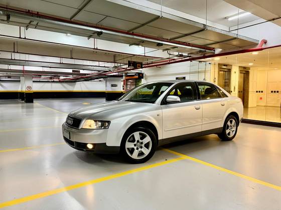 AUDI A4 1.8 20V TURBO GASOLINA 4P AUTOMÁTICO AUDI A4 1.8 20V TURBO GASOLINA 4P AUTOMÁTICO